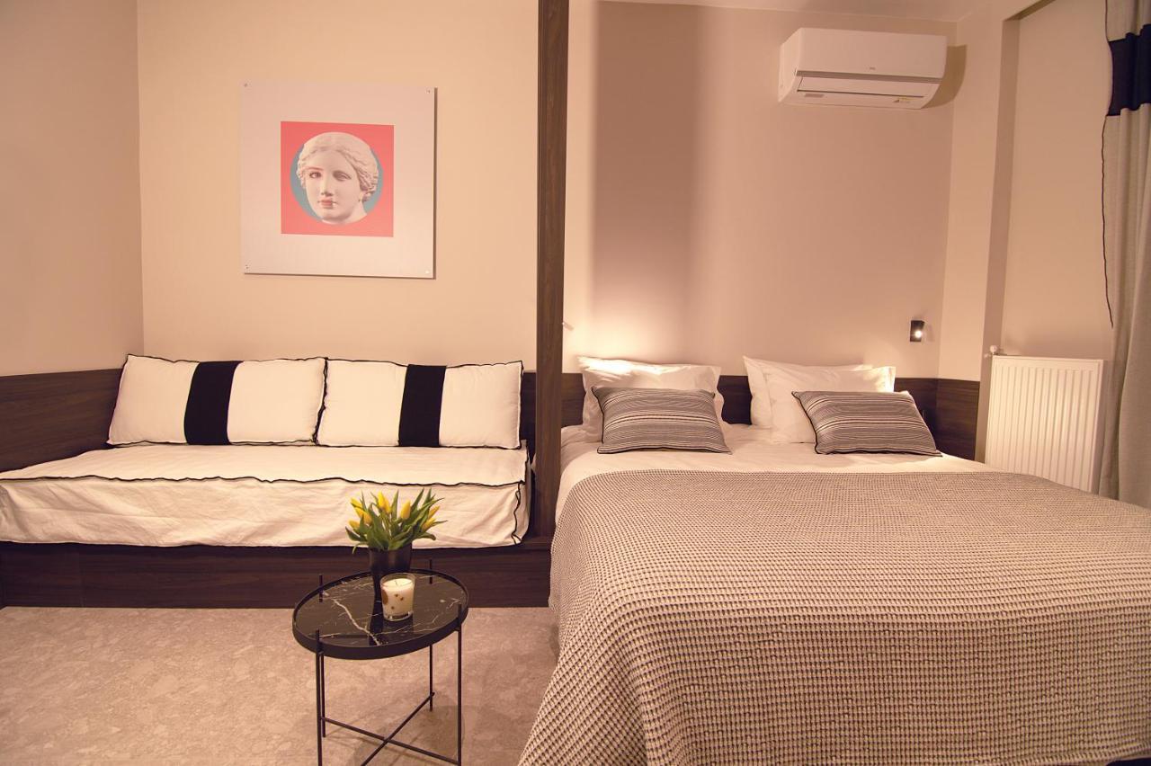 Deluxe Queen Suite